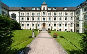 St. Bonifatiuskloster - Geistliches Zentrum